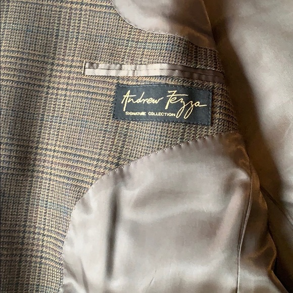 Blazer - Picture 3 of 5